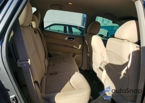 2016 Nissan Pathfinder S z USA, uszkodzony, nr VIN 5N1AR2MN0GC614255